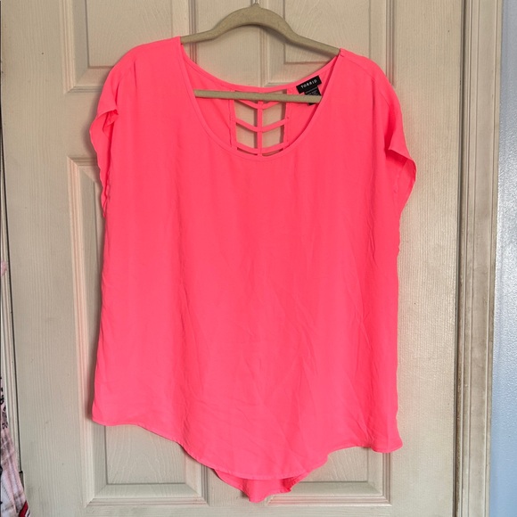 torrid Tops - Torrid cage back bright pink dolman sleeve high low hem blouse size medium